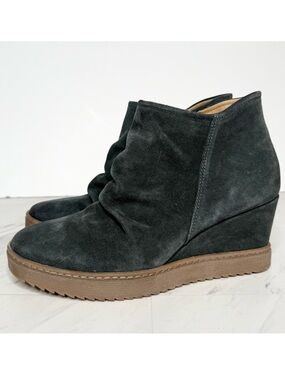 Sofft Siri Green Suede Scrunch Wedge Heel Bootie 9 1/2 M